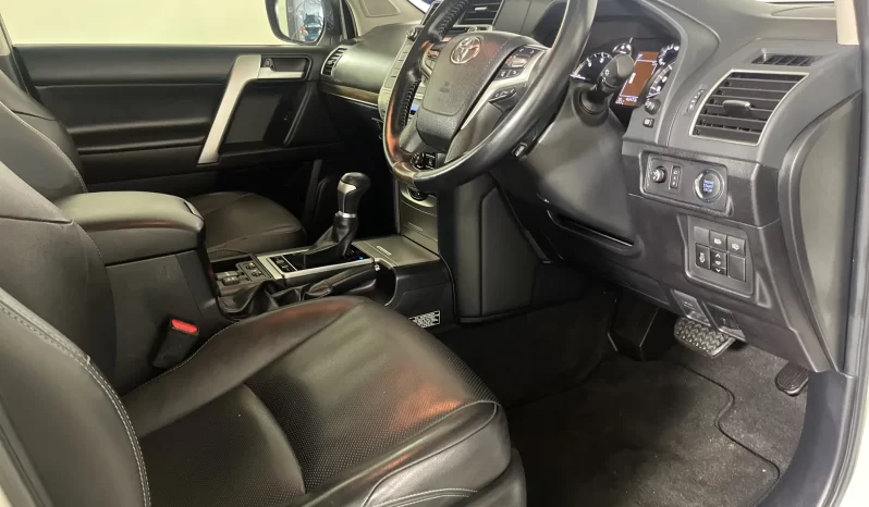 2019 Toyota Prado Vx-L 3.0d Auto For Sale In Kenya full