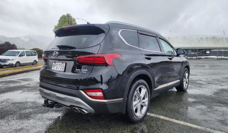 2019 Hyundai Santa Fe For Sale in Kenya full