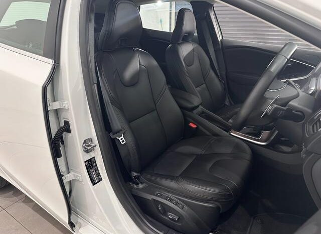 2020 Volvo V40 For Sale in Kenya full
