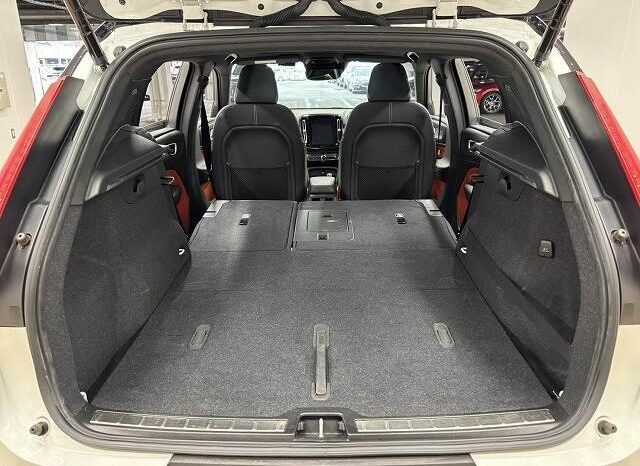 2020 Volvo XC40 For Sale in Kenya full