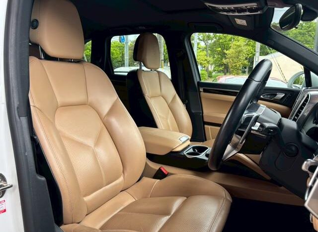 2018 Porsche Cayenne For Sale in Kenya full