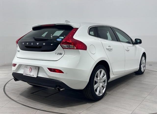2020 Volvo V40 For Sale in Kenya full