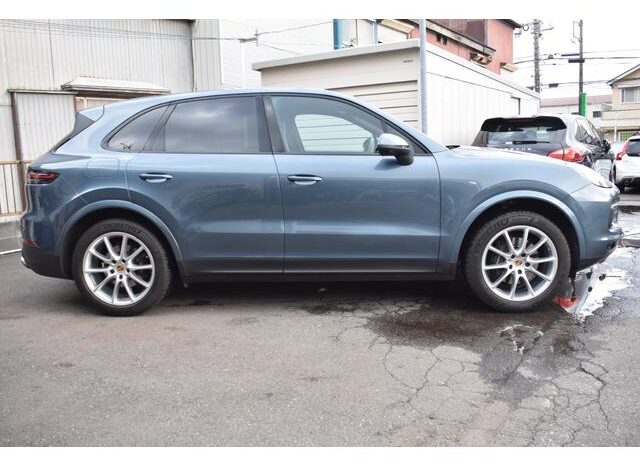 2018 Porsche Cayenne For Sale in Kenya full