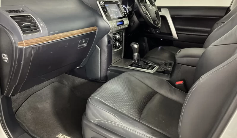 2018 Toyota Prado VX-L 4.0 V6 Auto For Sale In Kenya full
