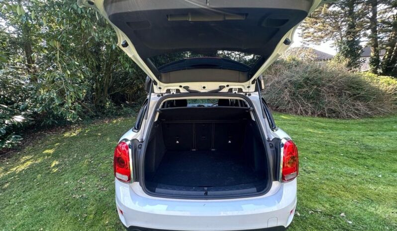 2018 MINI Countryman 1.5 GPF Cooper Euro 6 For Sale in Kenya full