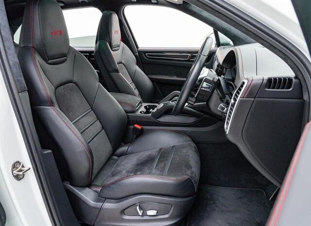 2020 Porsche Cayenne For Sale in Kenya full