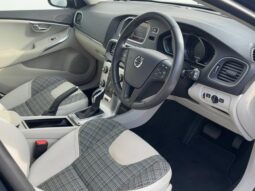 2020 Volvo V40 For Sale in Kenya full