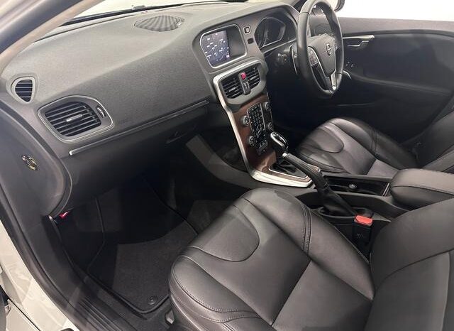 2020 Volvo V40 For Sale in Kenya full