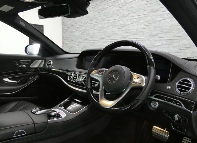 2018 MERCEDES BENZ S-CLASS S560 For Sale in Kenya full