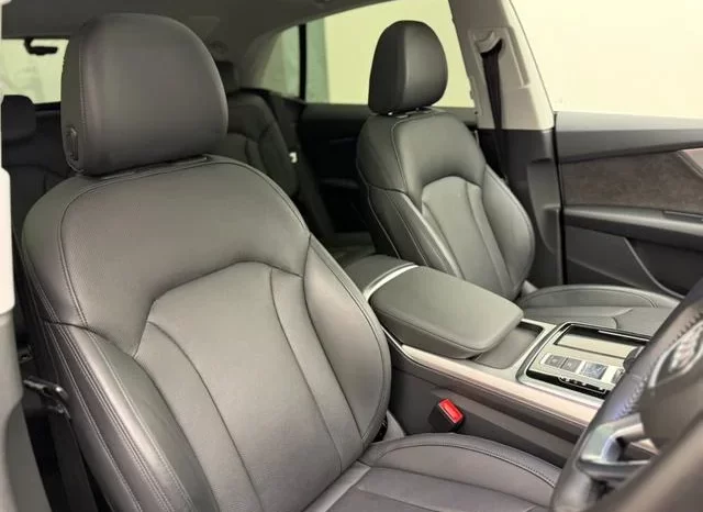 2019 AUDI Q8 55TFSI QUATTRO FOR SALE IN KENYA full