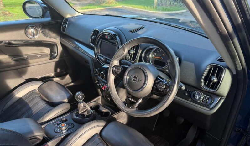 2019 MINI Countryman For Sale in Kenya full