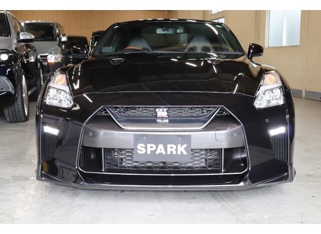 2019 NISSAN GT-R  FOR SALE IN KENYA full