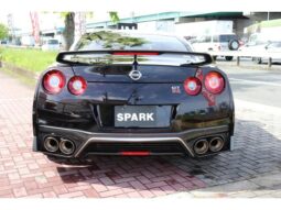 2019 NISSAN GT-R  FOR SALE IN KENYA full