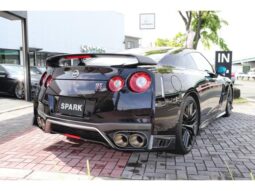 2019 NISSAN GT-R  FOR SALE IN KENYA full