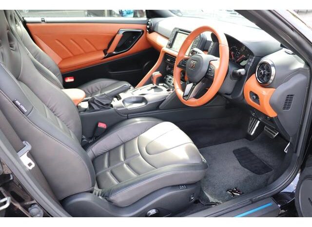 2019 NISSAN GT-R  FOR SALE IN KENYA full