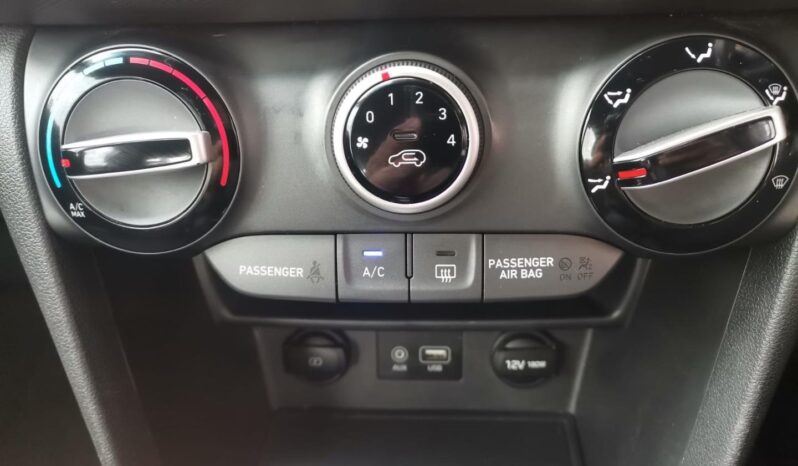 2019 Hyundai Kona For Sale in Kenya full