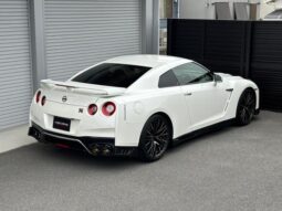 NISSAN GT-R PREMIUM EDITION 2019 FOR SALE IN KENYA full