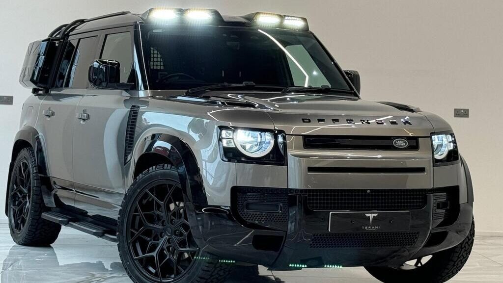 Land Rover Defender 110