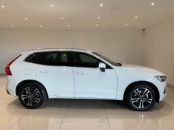 2020 Volvo XC60 D4 Momentum full