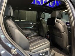 2019 BMW X7 For Sale in Kenya full