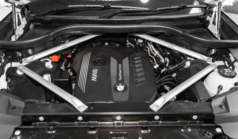 2020 BMW X7 For Sale in Kenya full