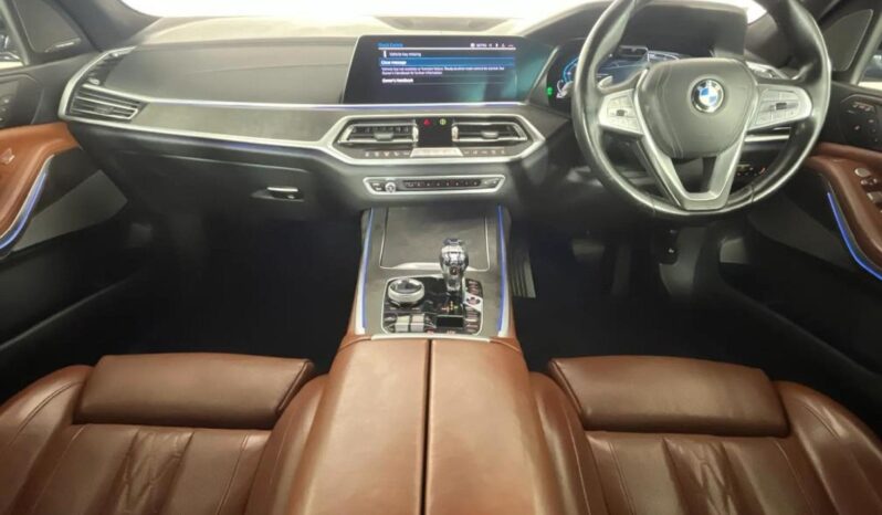 2019 BMW X7 For Sale in Kenya full