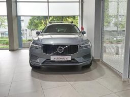 2020 Volvo XC60 T5 Momentum full