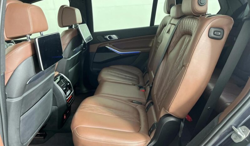 2020 BMW X7 For Sale in Kenya full