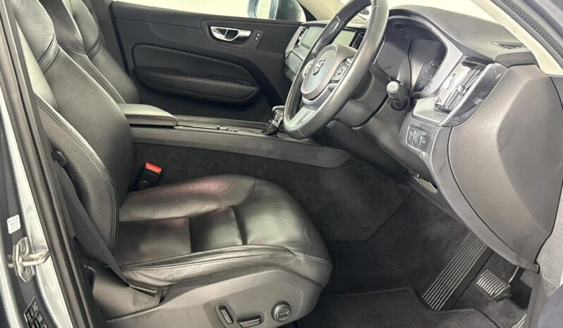 2019 Volvo XC60 T5 Momentum full