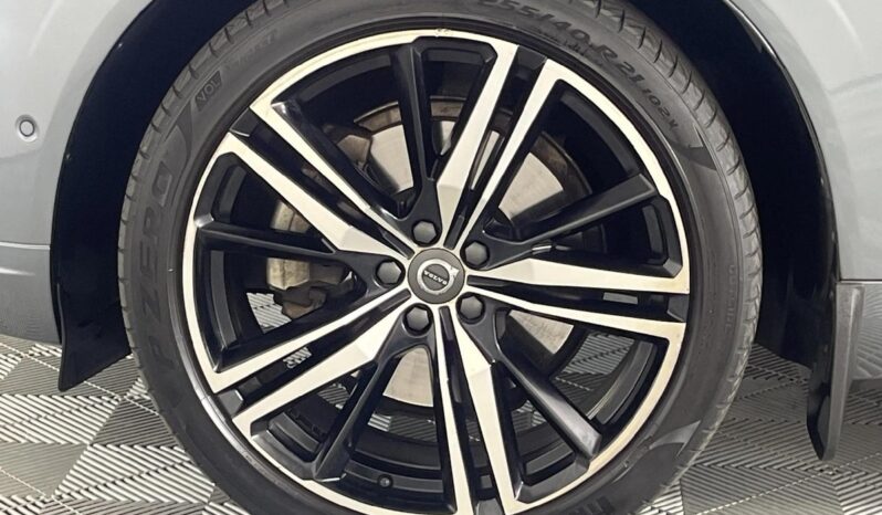 2019 Volvo XC60 R-Design full