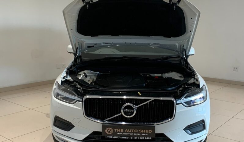 2020 Volvo XC60 D4 Momentum full