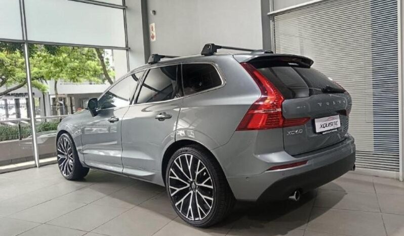 2020 Volvo XC60 T5 Momentum full
