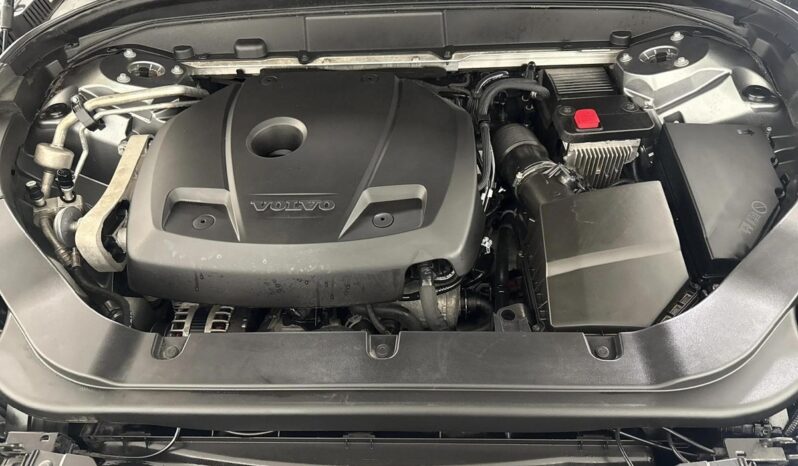 2019 Volvo XC60 T5 Momentum full