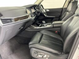 2019 BMW X7 For Sale in Kenya full