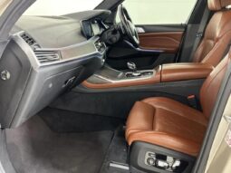 2019 BMW X7 For Sale in Kenya full