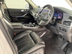 2019 BMW X7 For Sale in Kenya full