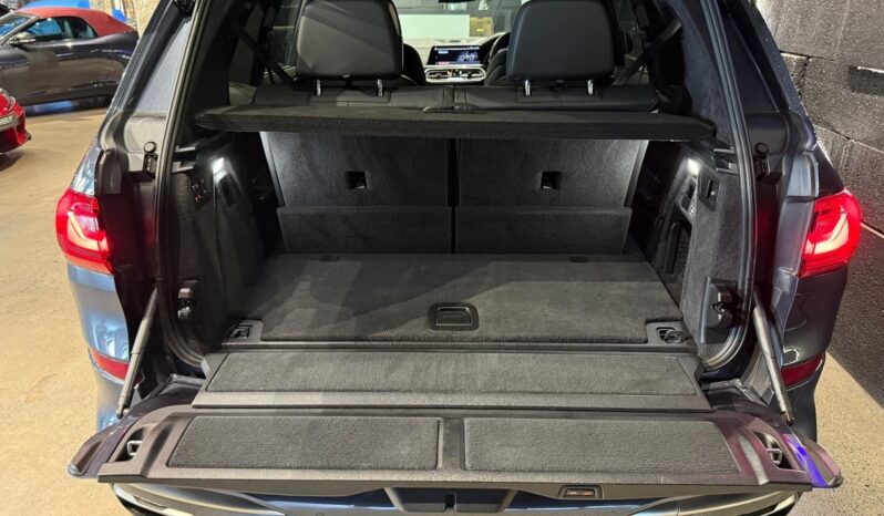 2019 BMW X7 For Sale in Kenya full