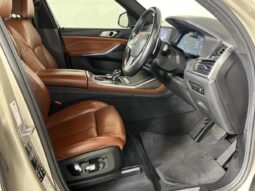 2019 BMW X7 For Sale in Kenya full