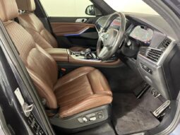 2020 BMW X7 For Sale in Kenya full