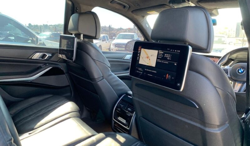 2020 BMW X7 For Sale in Kenya full