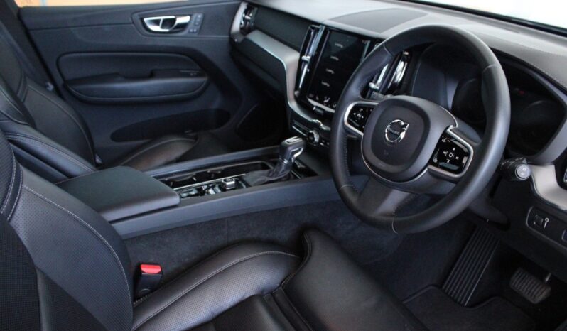 2019 Volvo XC60 T5 Inscription full