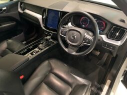 2020 Volvo XC60 D4 Momentum full