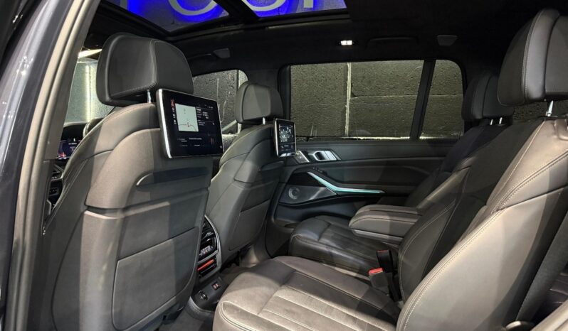 2019 BMW X7 For Sale in Kenya full