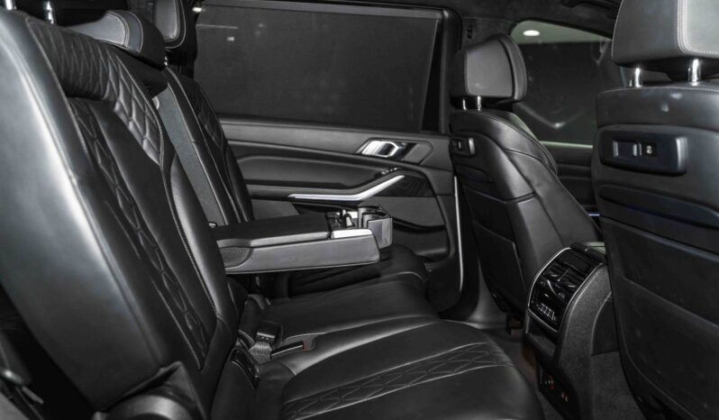 2020 BMW X7 For Sale in Kenya full