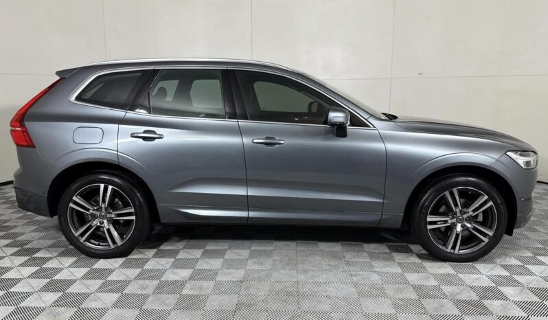 2019 Volvo XC60 T5 Momentum full