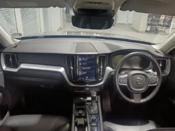 2020 Volvo XC60 T5 Momentum full