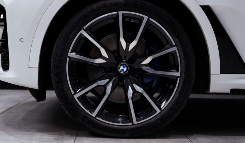 2020 BMW X7 For Sale in Kenya full