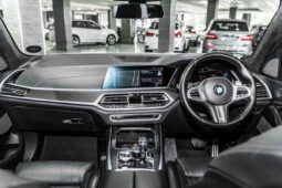 2020 BMW X7 For Sale in Kenya full