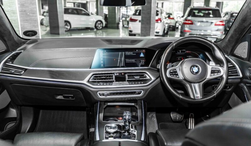 2020 BMW X7 For Sale in Kenya full