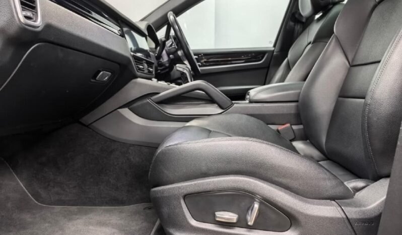 2019 Porsche Cayenne For Sale in Kenya full